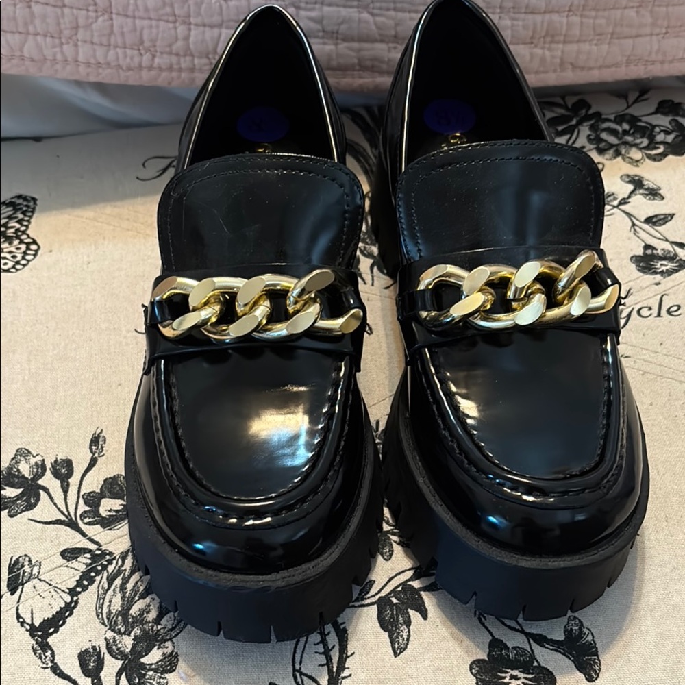 Guess Black Patent Leather Loafers with Gold Chain 8.5
